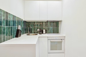 A Chic Romance image 11
