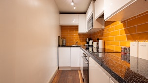 Golden Glimpse image 8