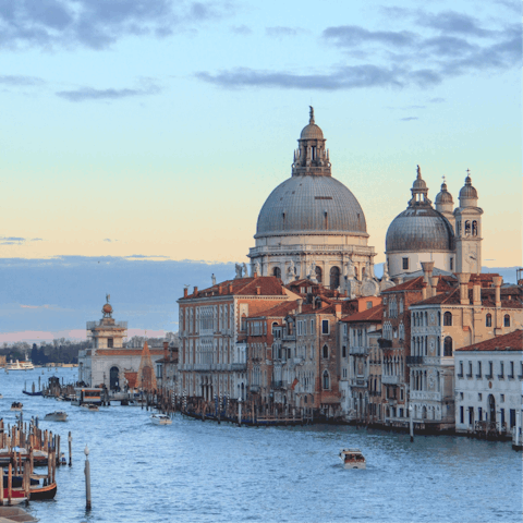 Connect with the warmth and beauty of Venice from the heart of the city