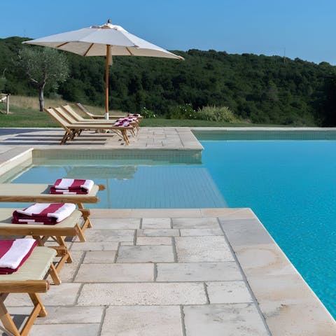Soak up that vitamin D by the private pool, surrounded by rolling country