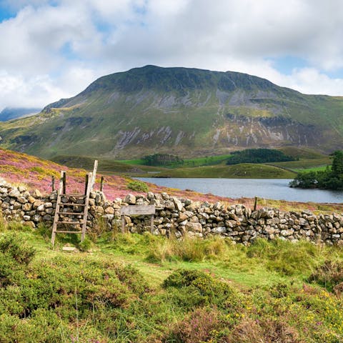 Enjoy the surrounding scenery while staying in Snowdonia National Park