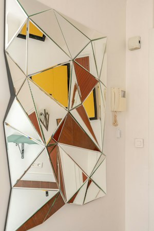Parisian Grace image 3