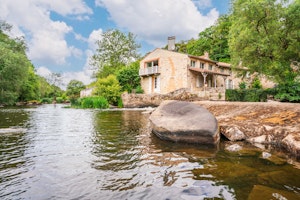 Stony Brook Style image 1