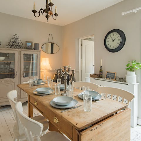 Look forward to home cooked dinners in the shabby chic dining area
