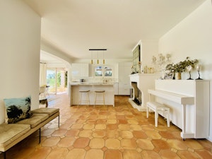 Orange & Cream image 11