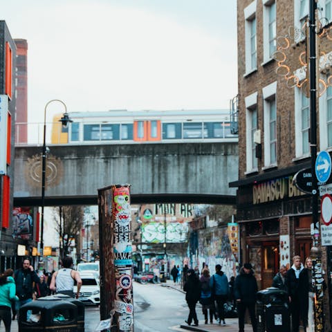 Stay in Shoreditch, walking distance from bars, cafes, and eateries
