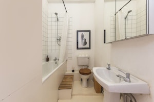Bethnal Green Buzz image 13