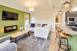 Acorn House image 5