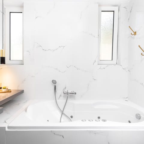 Enjoy the tranquil peace and quiet in the bath tub 