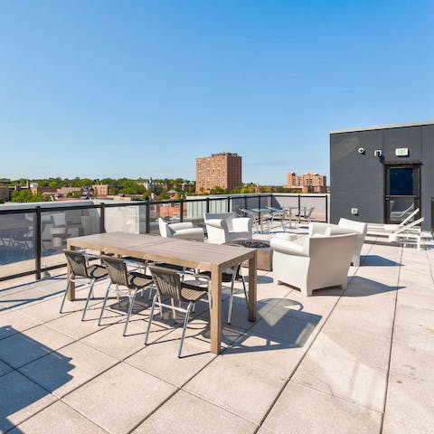 Fire up the barbecue on the communal rooftop terrace and feast on stunning city views