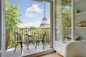 Parisian Terrace View image 10