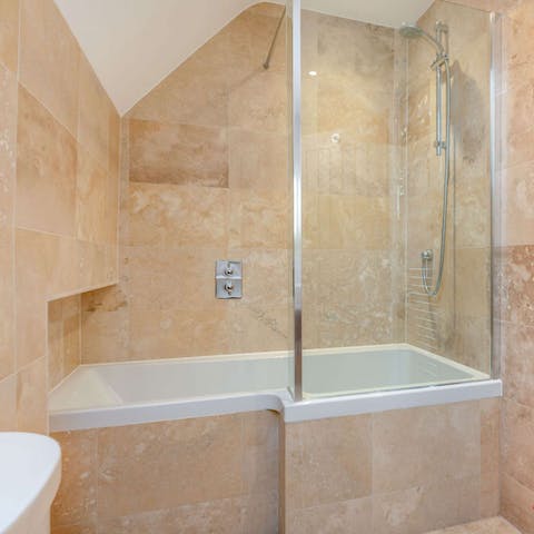 Unwind in the bathtub following a scenic walk in the Oxfordshire countryside