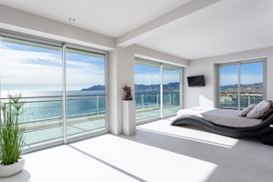 A Seaside Story image 8