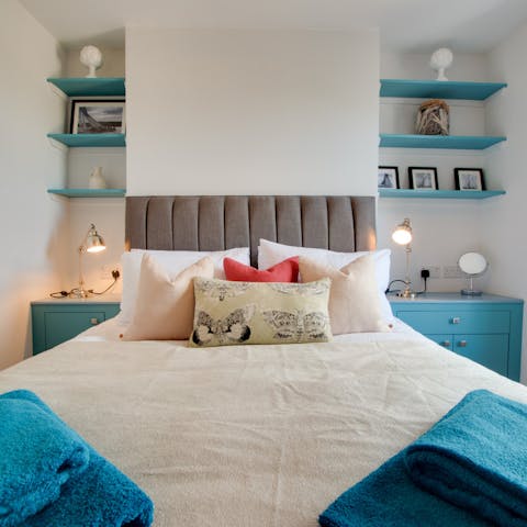 Sleep soundly in cosy, colourful bedrooms
