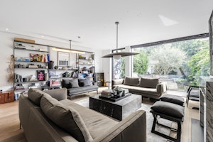 Grand Residence image 11