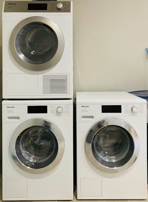 Norman Comfort image 13