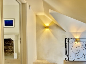 Norman Comfort image 6