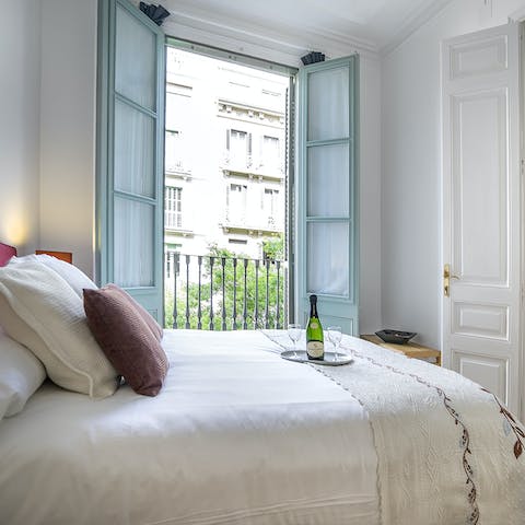 Open the doors from the bedroom and enjoy atmospheric street views