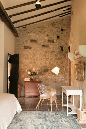 Walls of Duras image 9