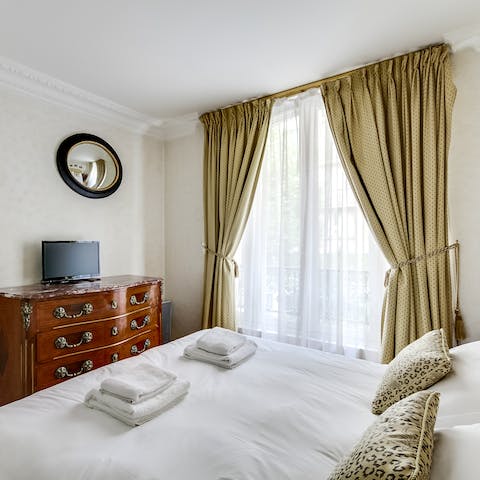 Sleep soundly in the tranquil atmosphere of the bedrooms