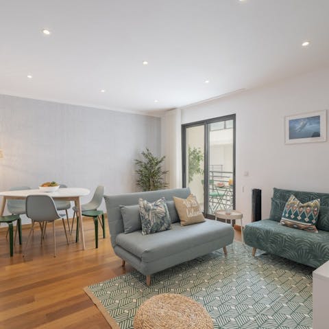 Enjoy an open-plan living space filled with natural light during the day