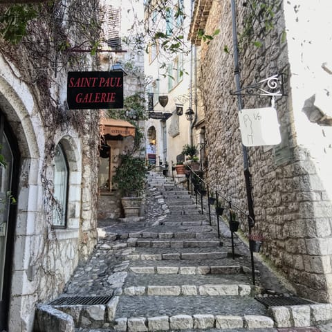 Explore the winding streets of St Paul de Vence, within walking distance