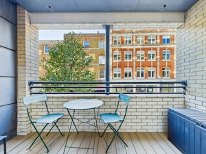 Fitzrovia Perch image 9