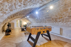 Under Stone Arches image 14