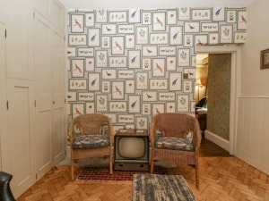 Excalibur image 14