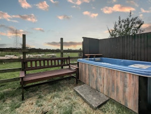 Lake Splendour image 13