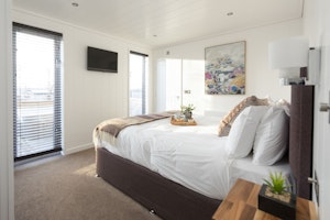 Deck Out image 15