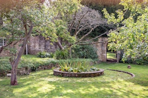 Garden Cottage image 14