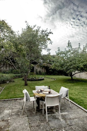 Garden Cottage image 3