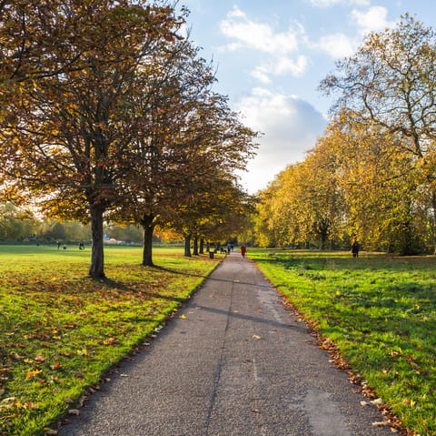 Walk three minutes to Hyde Park, the green heart of London