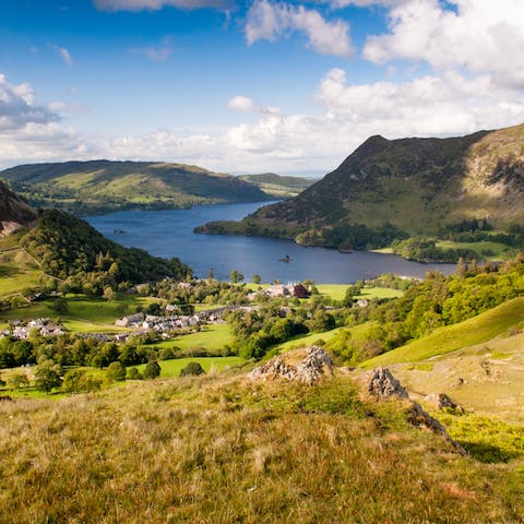 Pay a visit to the nearby Lake Windermere, a half-hour walk