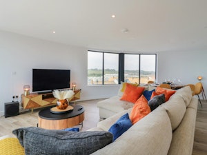 Fisherman's Retreat image 12