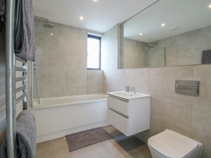Fisherman's Retreat image 7