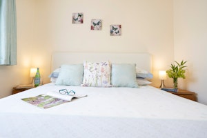 Eiderdown & Lavender image 6