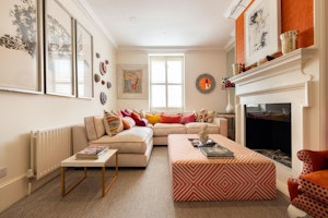 A Royal Residence image 1