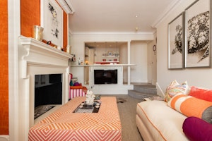 A Royal Residence image 4