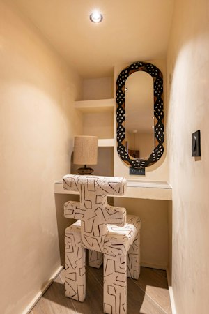 Parisian Respite image 9