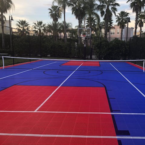 Play a tennis match or a game of basketball on the multi-sport court