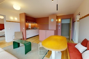 Elegant Corner image 1
