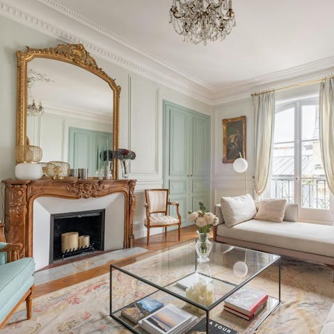 Soak up the vintage style of this refined 8th arrondissement apartment