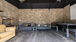 Speakeasy Manor image 9