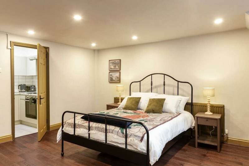 Sweet Soho additional image