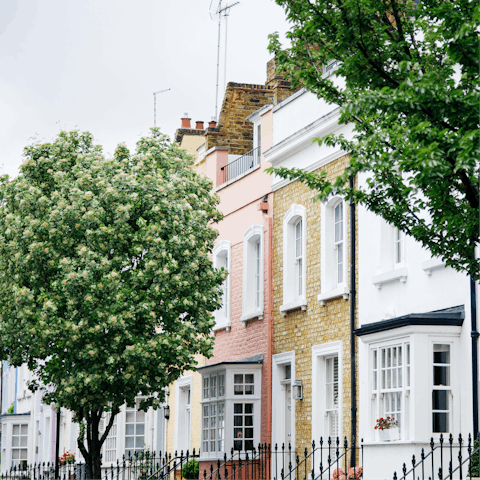 Stroll along the streets of sought-after Chelsea – on your doorstep