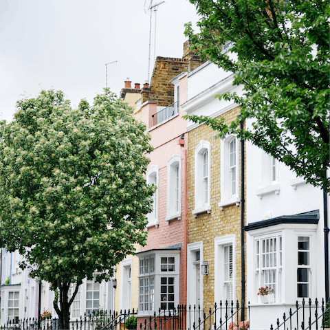Stroll along the streets of sought-after Chelsea – on your doorstep