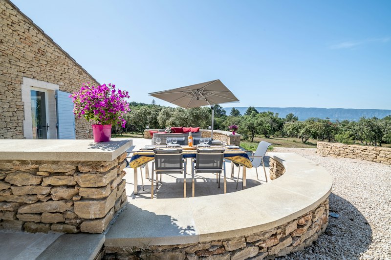 Gordes Gaze main image