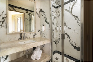 Parisian Wonder image 11